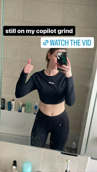 Ellbat / Elena Bateman / elenabatman Nude Leaks OnlyFans Photo 4