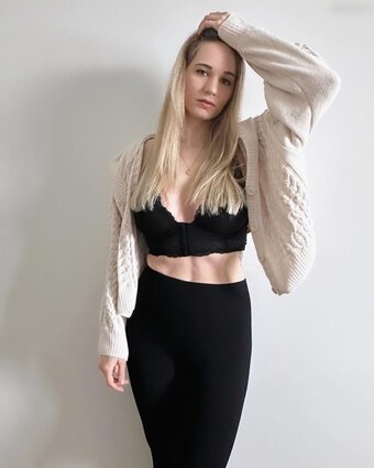 Ellecornflake Nude Leaks Photo 9