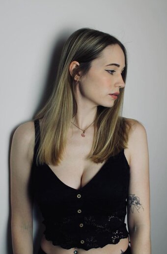 Ellecornflake Nude Leaks Photo 11