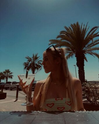 ellenofficial / ellamaiofficial / ellenofficial__ Nude Leaks OnlyFans Photo 23