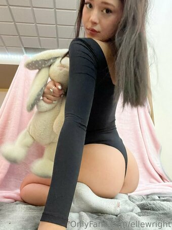 ellewright Nude Leaks Photo 10