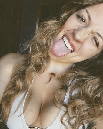 ellfantasy / ellapetersonn9 Nude Leaks OnlyFans Photo 28