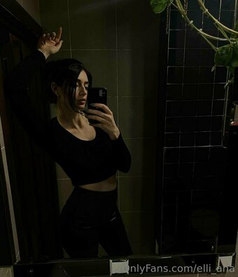 elli_ana Nude Leaks Photo 10
