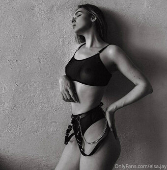 Elsa Jay / elsa.jay / elsajay2 Nude Leaks OnlyFans Photo 14