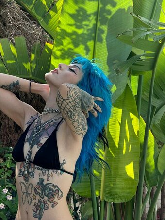 elsmerize / ganjacookiess Nude Leaks Photo 10