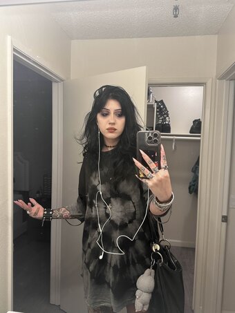 elsmerize / ganjacookiess Nude Leaks Photo 23