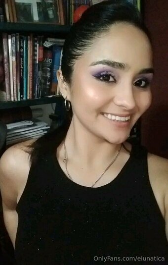 elunatica Nude Leaks Photo 11