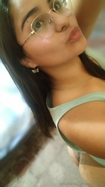 elunatica Nude Leaks Photo 21