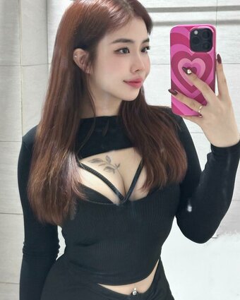 Elvaevac / elvaevac_ Nude Leaks OnlyFans Photo 22