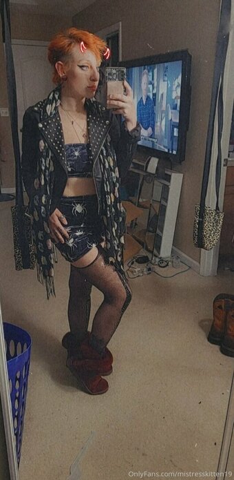 elvishly_deviant13 Nude Leaks Photo 4