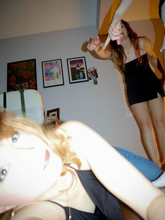 Em_August Nude Leaks Photo 4