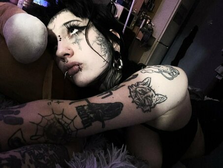 em0rattt / bratzdol / https: Nude Leaks OnlyFans Photo 4