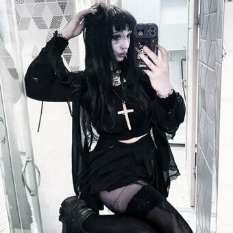 em0rattt / bratzdol / https: Nude Leaks OnlyFans Photo 10