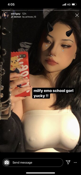 em1poo / em1wee / softthighsemi Nude Leaks Photo 25