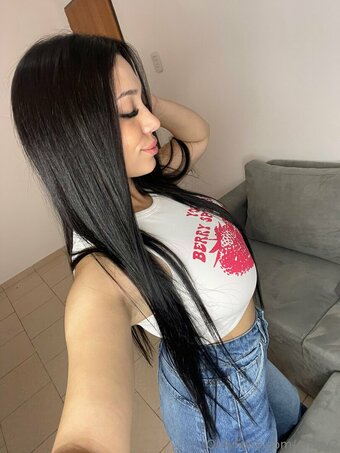 emav2 Nude Leaks Photo 2