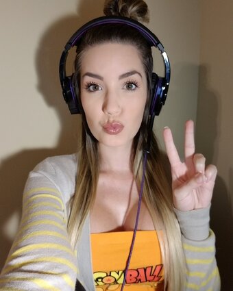 Ember_Aura Nude Leaks OnlyFans Photo 5
