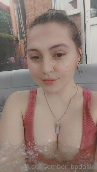 ember_bodacious Nude Leaks Photo 24