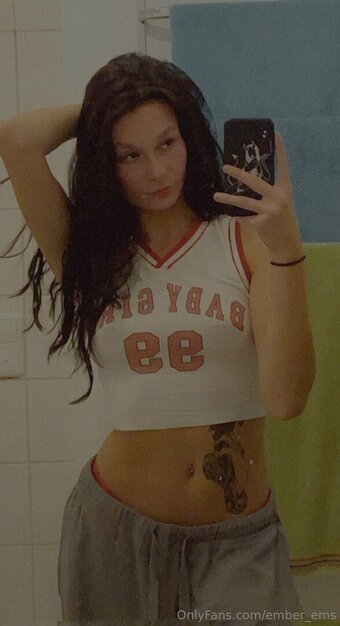 ember_ems Nude Leaks Photo 10