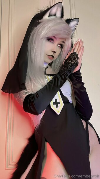 Ember Wolf / emberwolf / theemberwolf Nude Leaks OnlyFans Photo 3