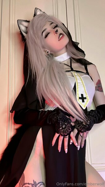 Ember Wolf / emberwolf / theemberwolf Nude Leaks OnlyFans Photo 12