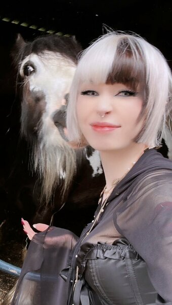 Ember Wolf / emberwolf / theemberwolf Nude Leaks OnlyFans Photo 24