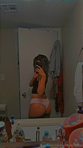 embercrystal Nude Leaks Photo 16