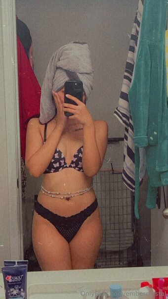 embercrystal Nude Leaks Photo 19