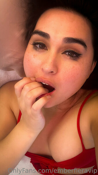 emberfieravip Nude Leaks Photo 5