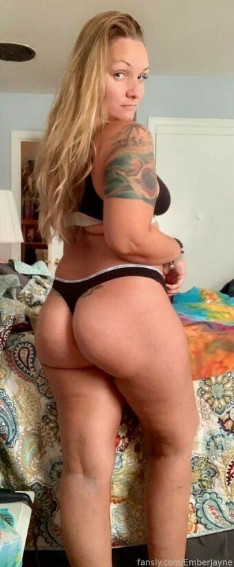 EmberJayne / ember_jayne_ Nude Leaks OnlyFans Photo 3