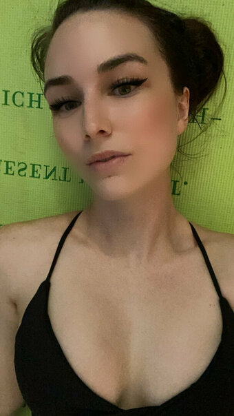 embertay Nude Leaks Photo 2