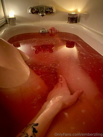 emberzling Nude Leaks Photo 6