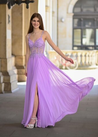 Emelybasics Nude Leaks Photo 23