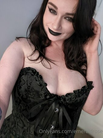 emeraldrose Nude Leaks Photo 11