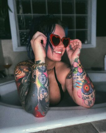 EmeryEXP / EmeryPan Nude Leaks OnlyFans Photo 4