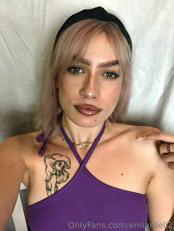 emiardeli2 Nude Leaks Photo 4