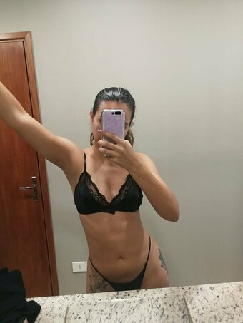 emiliabaeb Nude Leaks Photo 10