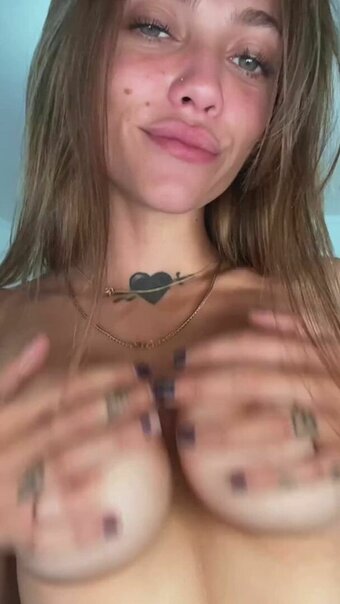 Emiliablakee Nude Leaks Photo 5