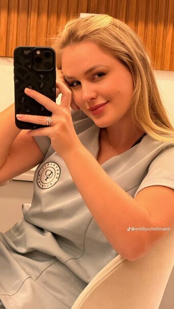 Emilly Schellmann / _emillyschellmann Nude Leaks Photo 3