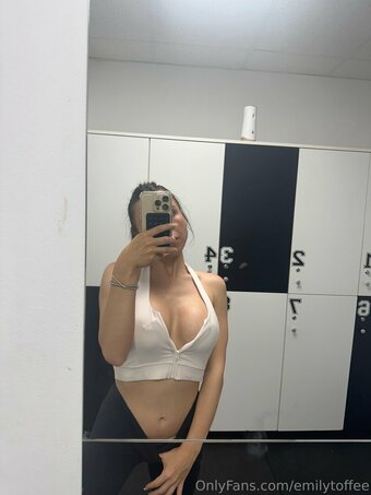 emillytoffee Nude Leaks Photo 10