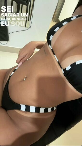 Emillyvazof_