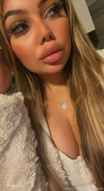 emilyexotics Nude Leaks Photo 22