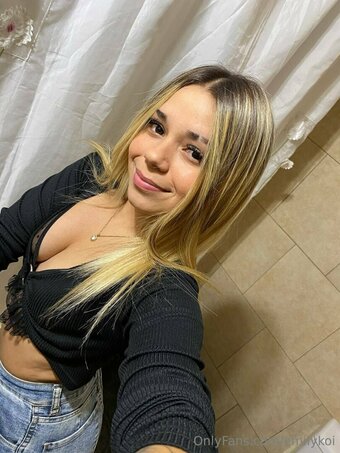 emilykoi Nude Leaks Photo 9