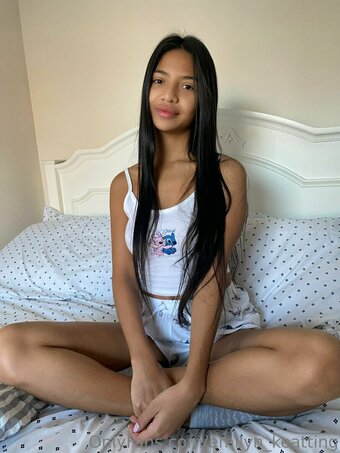 emilyn_keating1 Nude Leaks Photo 13