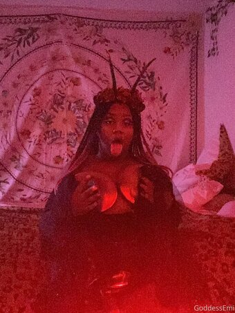 emithegoddess Nude Leaks Photo 25