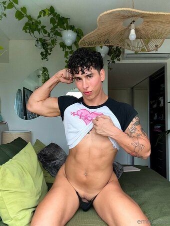 emivelaaa Nude Leaks Photo 7