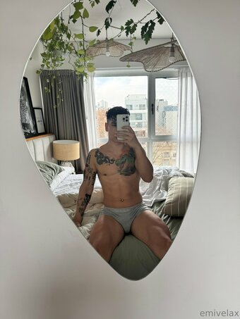 emivelax Nude Leaks Photo 13