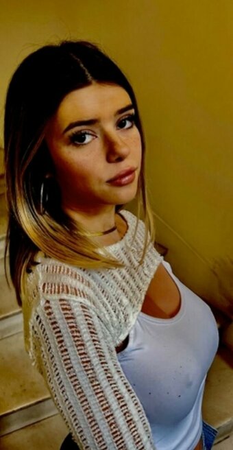 Emma Bourson / emmabourson Nude Leaks Photo 6