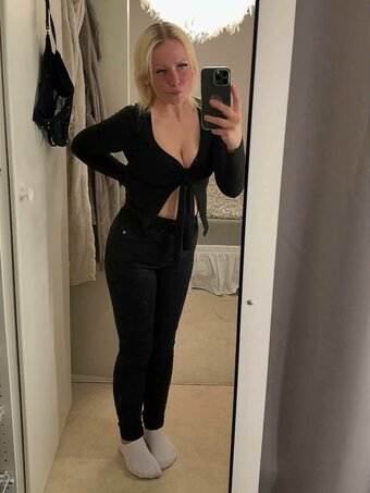 Emma Solander / emmafeliciiia Nude Leaks Photo 2