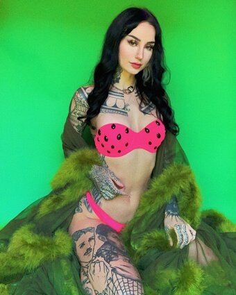 Emma Vauxdevil / vauxdevil Nude Leaks Photo 15