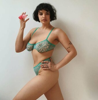 emmabreschi Nude Leaks Photo 10